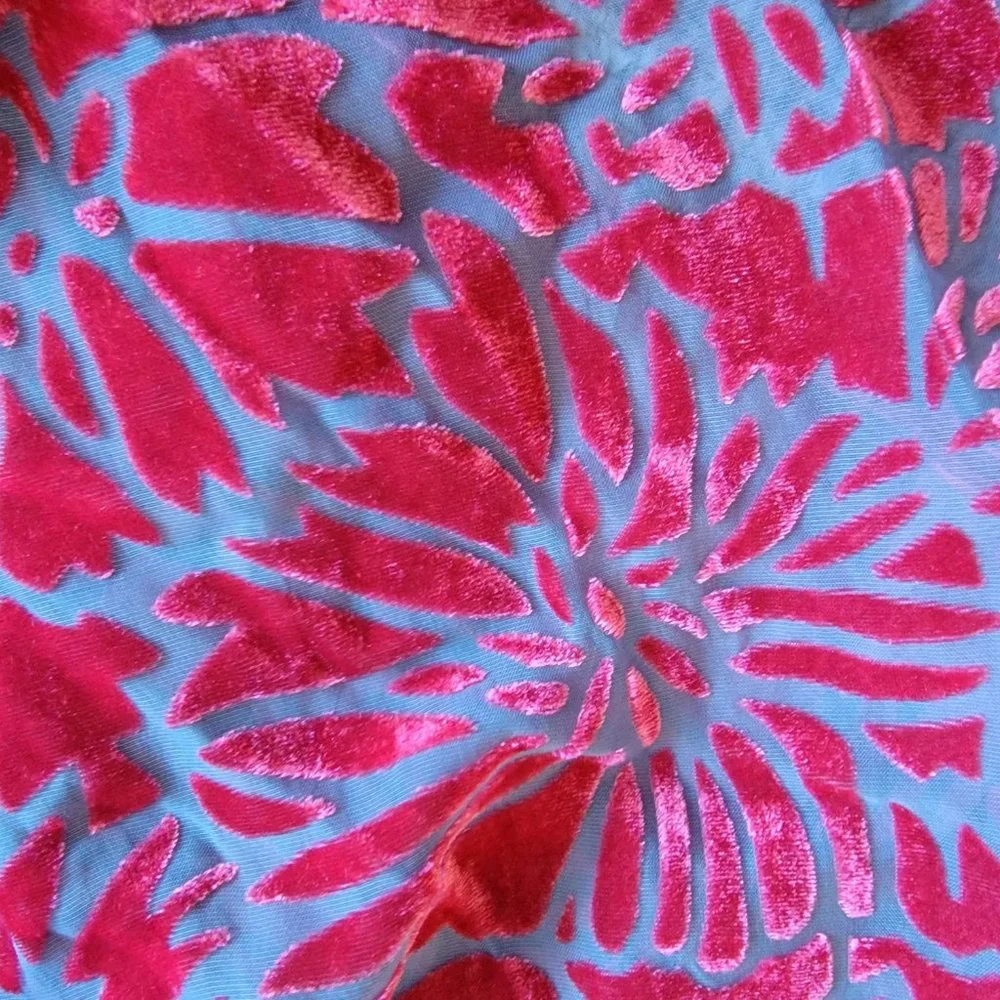 NWT Marc New York By Andrew Mark Red Velvet Burn Out Kimono Lightweight Shawl